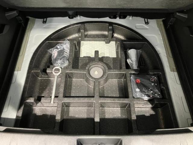 ジープ・レネゲード アルティテュード　ｅ－ハイブリッド　Ｊｅｅｐレネゲード　マイルドハイブリット　試乗車　グレー系　ＡＣＣ　ＥＴＣ２．０　バックモニター　認定中古車　フロントシートヒーター　ステアリングヒーター　運転席パワーシート（29枚目）