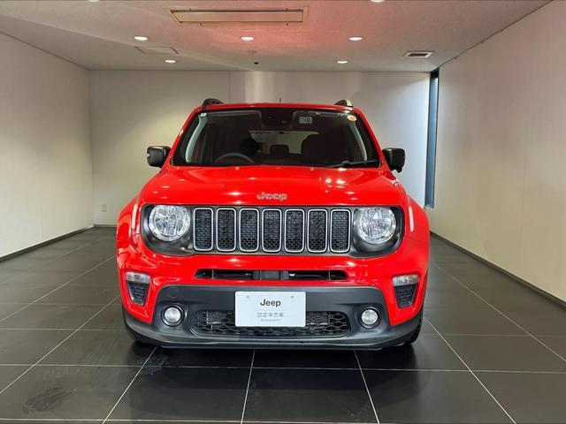 ジープ・レネゲード ロンジチュード　２０２２年レネゲード入荷しました　認定中古車保証　バックモニター　ブラインドスポットモニター（6枚目）