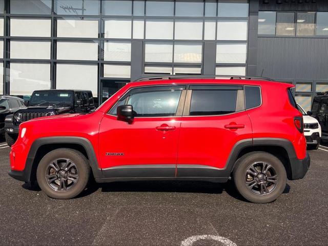 ジープ・レネゲード ロンジチュード　２０２２年レネゲード入荷しました　認定中古車保証　バックモニター　ブラインドスポットモニター（9枚目）