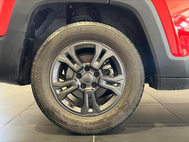 ジープ・レネゲード ロンジチュード　２０２２年レネゲード入荷しました　認定中古車保証　バックモニター　ブラインドスポットモニター（13枚目）