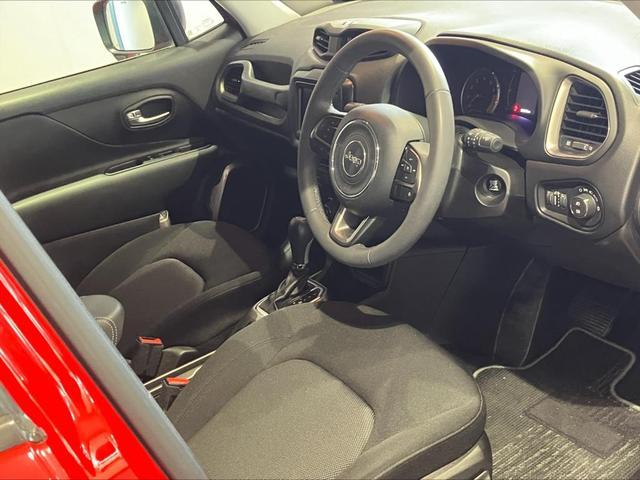 ジープ・レネゲード ロンジチュード　２０２２年レネゲード入荷しました　認定中古車保証　バックモニター　ブラインドスポットモニター（15枚目）