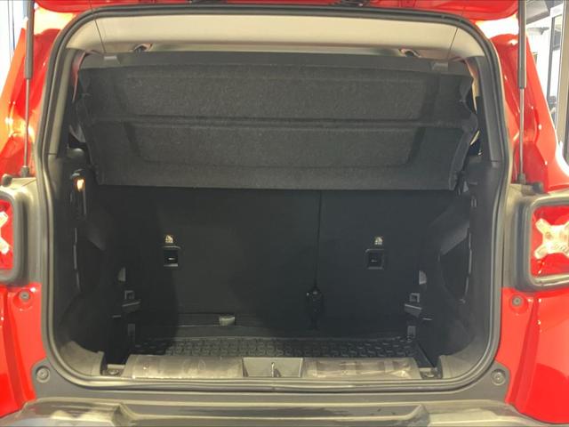 ジープ・レネゲード ロンジチュード　２０２２年レネゲード入荷しました　認定中古車保証　バックモニター　ブラインドスポットモニター（28枚目）