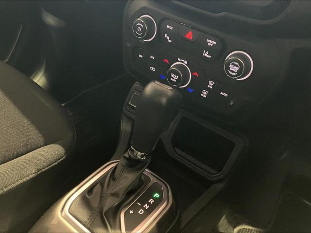 ジープ・レネゲード ロンジチュード　２０２２年レネゲード入荷しました　認定中古車保証　バックモニター　ブラインドスポットモニター（32枚目）