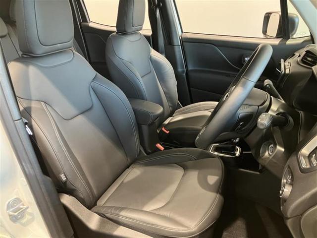 ジープ・レネゲード アルティテュード　ｅ－ハイブリッド　Ｊｅｅｐレネゲード　マイルドハイブリット　試乗車　グレー系　ＡＣＣ　ＥＴＣ２．０　バックモニター　認定中古車　フロントシートヒーター　ステアリングヒーター　運転席パワーシート（16枚目）