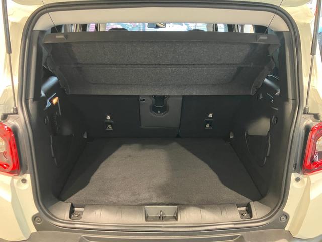 ジープ・レネゲード アルティテュード　ｅ－ハイブリッド　Ｊｅｅｐレネゲード　マイルドハイブリット　試乗車　グレー系　ＡＣＣ　ＥＴＣ２．０　バックモニター　認定中古車　フロントシートヒーター　ステアリングヒーター　運転席パワーシート（27枚目）