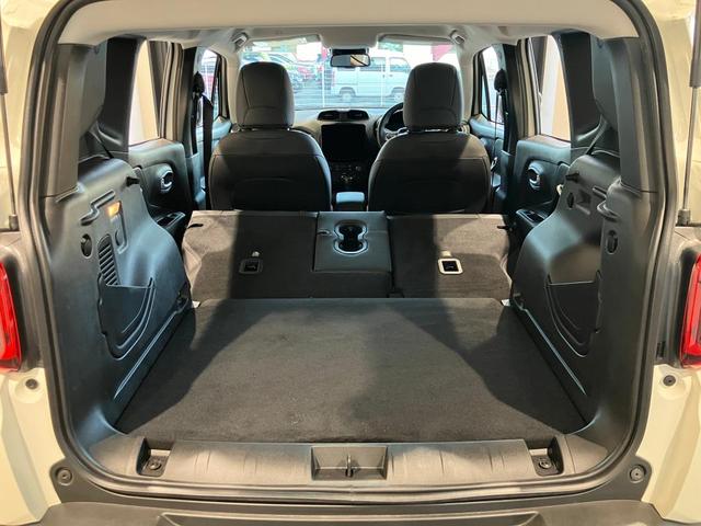 ジープ・レネゲード アルティテュード　ｅ－ハイブリッド　Ｊｅｅｐレネゲード　マイルドハイブリット　試乗車　グレー系　ＡＣＣ　ＥＴＣ２．０　バックモニター　認定中古車　フロントシートヒーター　ステアリングヒーター　運転席パワーシート（28枚目）