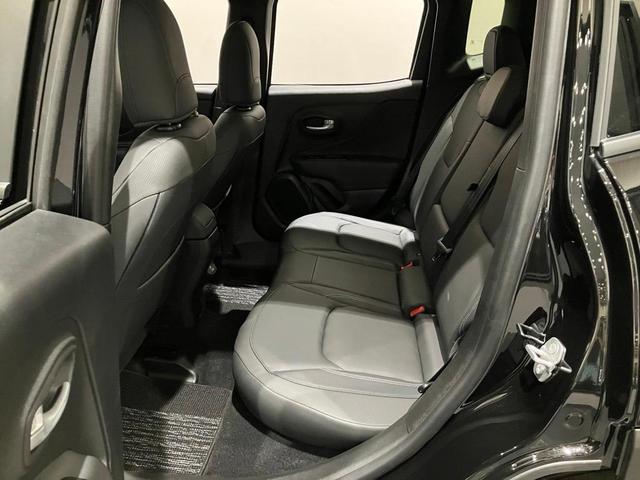 ジープ・レネゲード アルティテュード　ｅ－ハイブリッド　Ｊｅｅｐレネゲード　マイルドハイブリット　試乗車　グレー系　ＡＣＣ　ＥＴＣ２．０　バックモニター　認定中古車　フロントシートヒーター　ステアリングヒーター　運転席パワーシート（23枚目）