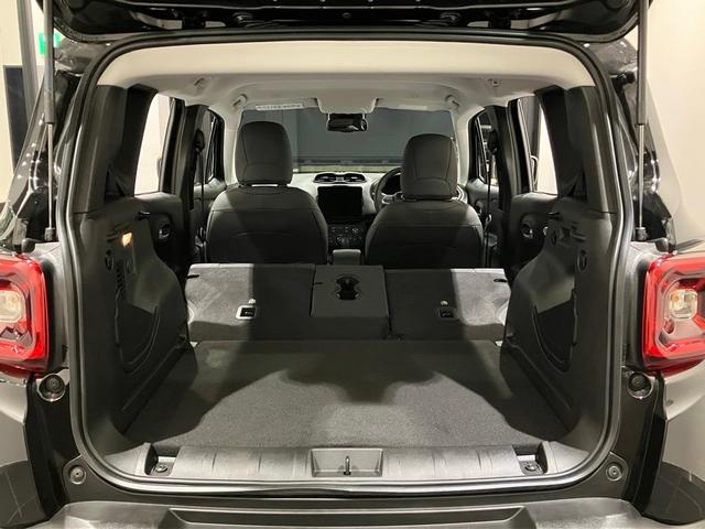 ジープ・レネゲード アルティテュード　ｅ－ハイブリッド　Ｊｅｅｐレネゲード　マイルドハイブリット　試乗車　グレー系　ＡＣＣ　ＥＴＣ２．０　バックモニター　認定中古車　フロントシートヒーター　ステアリングヒーター　運転席パワーシート（27枚目）