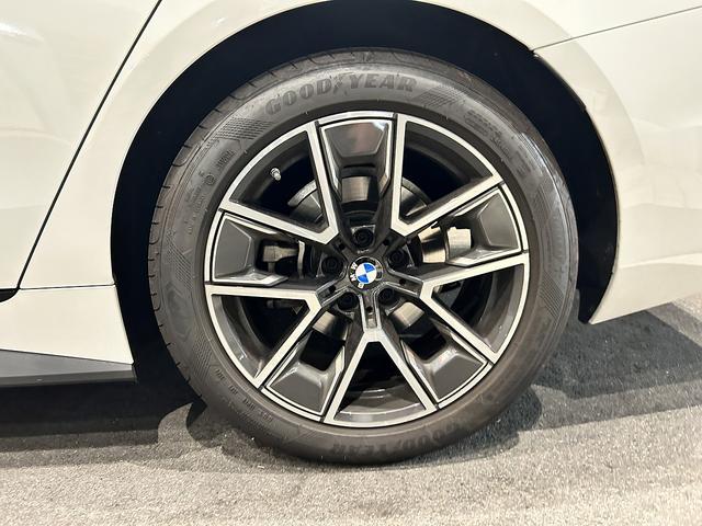 ４シリーズ ４２０ｄ　ｘＤｒｉｖｅ　Ｍスポーツ（18枚目）