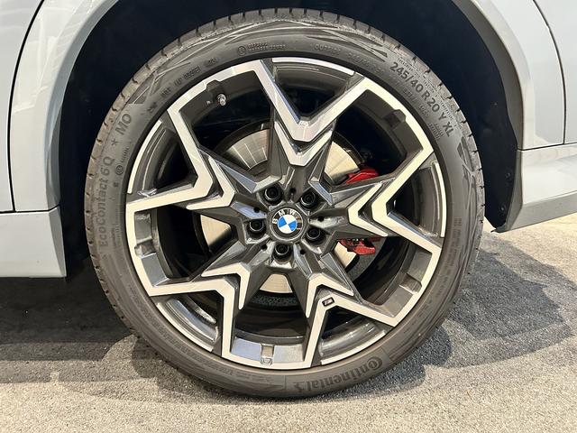 �e�ʏ\���̃g�����N���[���B���d���₨�������ɂ����s�͂������̎��A�����V�[�g�̃��b�N���ȒP�ɉ����ł����Q�[�W�E���[�����L���邱�Ƃ��o����̂ŁA�S���t�o�b�N�Ȃǂ��ςݍ��݂ł��܂����