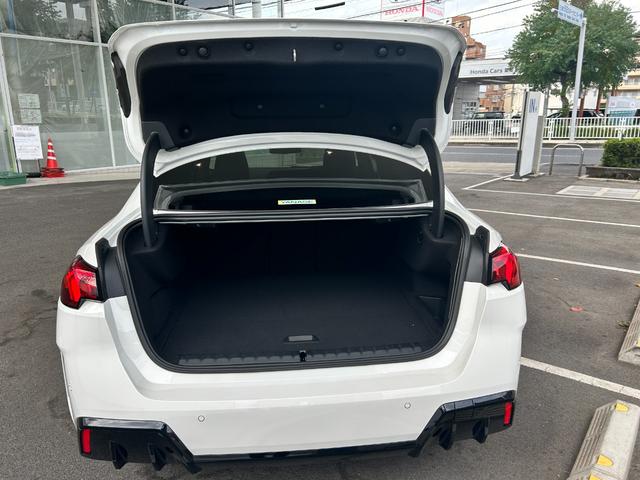 【ぜひ展示場へお越し下さい！】「いいものだけを世界から」をモットーに、お値段以上のご満足をお届けできるようスタッフ一同心よりお待ちしております！