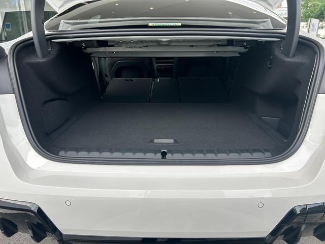 車の詳細は、無料電話００６６−９７０７−６７２３０６までお気軽にお問い合わせください♪