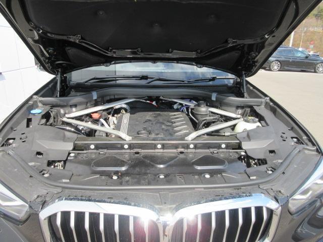 X5 - BMW xDrive 35d Mスポーツ ガラスサンルーフ