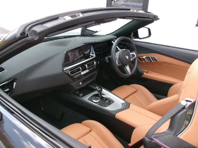 Ｚ４ Ｍ４０ｉ　セレクトパッケージ　コニャックレザーシート　ハンドルヒーター　ヘッドアップディスプレイ　ハーマンカードンスピーカー　ＡＣＥ３．０　禁煙　１オナ（39枚目）