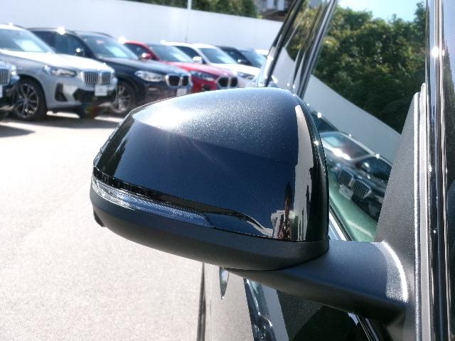 Ｘ１ ｘＤｒｉｖｅ　２０ｄ　Ｍスポーツ　１８ＡＷ　カーブドディスプレイ　純正ナビゲーション　全方位カメラ　ヘッドＵＰディスプレイ　オートトランク　ＬＥＤヘッドライト　禁煙　１オーナー　認定中古車（8枚目）