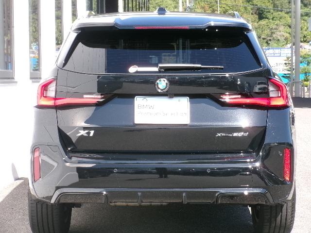 Ｘ１ ｘＤｒｉｖｅ　２０ｄ　Ｍスポーツ　１８ＡＷ　カーブドディスプレイ　純正ナビゲーション　全方位カメラ　ヘッドＵＰディスプレイ　オートトランク　ＬＥＤヘッドライト　禁煙　１オーナー　認定中古車（30枚目）