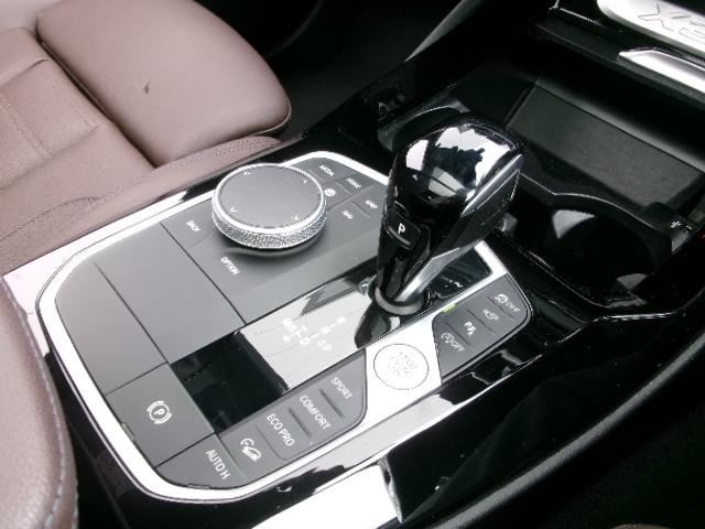 Ｘ３ ｘＤｒｉｖｅ　２０ｄ　Ｍスポーツ　２０ＡＷ　モカ革　パノラマガラスサンルーフ　純正ＨＤＤナビゲーション　全方位カメラ　オートトランク　前後シートヒーター　リヤシートアジャスト　禁煙　１オーナー　認定中古車（18枚目）