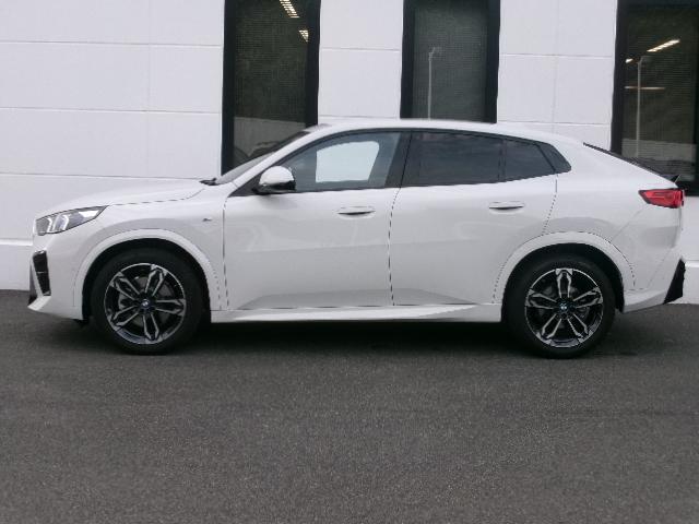 Ｘ２ ｘＤｒｉｖｅ　２０ｉ　Ｍスポーツ　１８ＡＷ　カーブドディスプレイナビ　バックカメラ　ヘッドＵＰディスプレイ　シートヒーター　ステアリングヒーター　オートトランク　禁煙　１オーナー　認定中古車（32枚目）