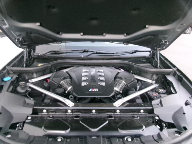 X7 M60i xDrive Individualボディカラーフローズンピュアグレー 23AW アイボリーホワイトメリノ革 パノラマガラスサンルーフ ハーマンカードン 温冷カップホルダー 7人乗り デモカー 認定中古車(33枚目)