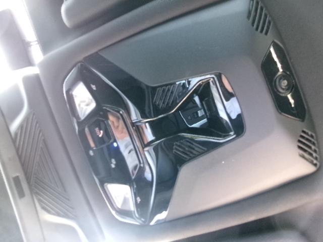 1シリーズ 120 Mスポーツ 18AW ハイラインPKG ハーマンカードン 純正カーブドディスプレイナビ 全方位カメラ オートトランク シートヒーター デモカー 認定中古車(13枚目)