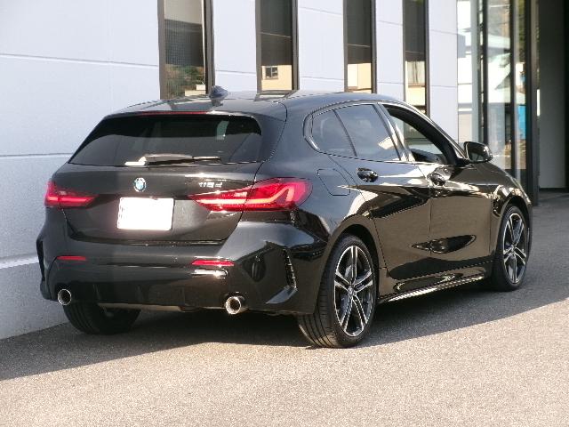 1シリーズ 118d Mスポーツ 18AW 純正HDDナビゲーション バックカメラ オートトランク 電動シート プライバシーガラス 衝突軽減ブレーキ LEDヘッドライト ドライブレコーダー 1オーナー 認定中古車(4枚目)