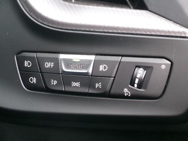 1シリーズ 118d Mスポーツ 18AW 純正HDDナビゲーション バックカメラ オートトランク 電動シート プライバシーガラス 衝突軽減ブレーキ LEDヘッドライト ドライブレコーダー 1オーナー 認定中古車(19枚目)