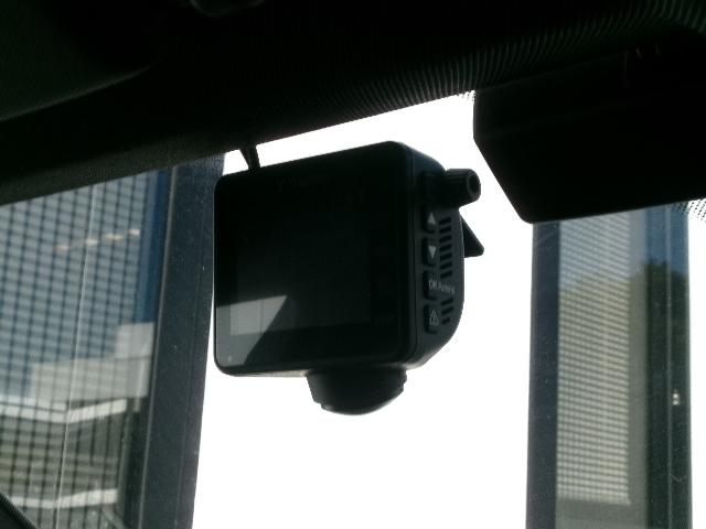 3シリーズ 320d xDriveツーリング Mスポーツ 8AW コンフォートPKG 純正カーブドディスプレイHDDナビゲーション バックカメラ オートトランク LEDヘッドライト 1オーナー 認定中古車(12枚目)