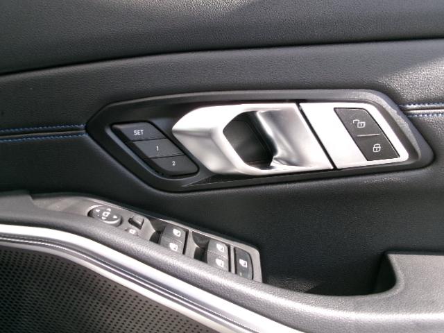 3シリーズ 320d xDriveツーリング Mスポーツ 8AW コンフォートPKG 純正カーブドディスプレイHDDナビゲーション バックカメラ オートトランク LEDヘッドライト 1オーナー 認定中古車(37枚目)