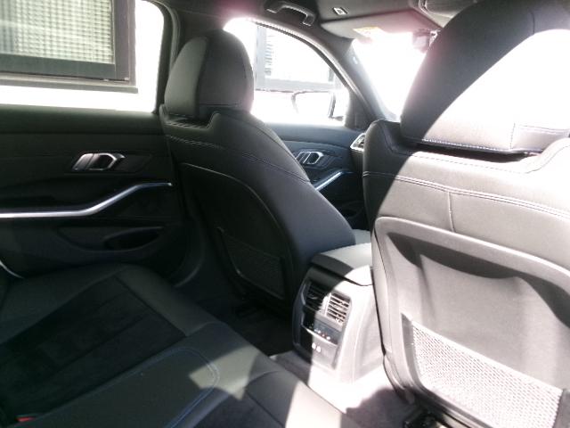 3シリーズ 320d xDriveツーリング Mスポーツ 8AW コンフォートPKG 純正カーブドディスプレイHDDナビゲーション バックカメラ オートトランク LEDヘッドライト 1オーナー 認定中古車(38枚目)