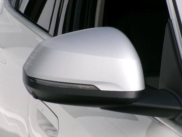 X1 xDrive 20i xライン 18AW タイヤ4本交換 カーブドディスプレイHDDナビ 全方位カメラ ヘッドUPディスプレイ シートヒーター オートトランク LEDヘッドライト 禁煙 1オーナー 認定中古車(10枚目)