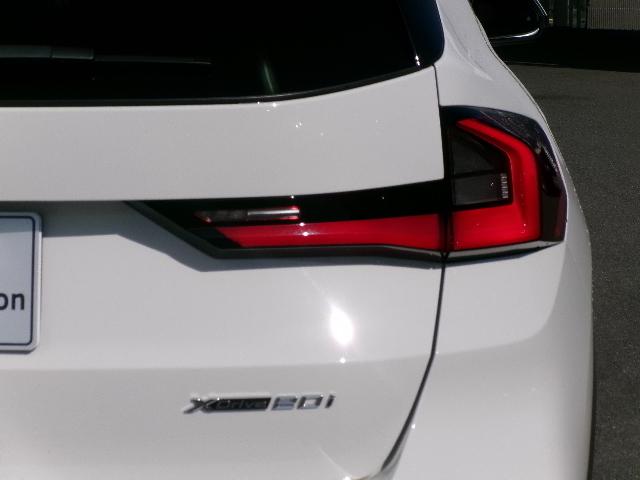 X1 xDrive 20i xライン 18AW タイヤ4本交換 カーブドディスプレイHDDナビ 全方位カメラ ヘッドUPディスプレイ シートヒーター オートトランク LEDヘッドライト 禁煙 1オーナー 認定中古車(53枚目)