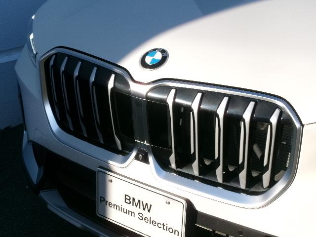 Ｘ１ ｘＤｒｉｖｅ　２０ｄ　ｘライン　１８ＡＷカーブドディスプレイ純正ＨＤＤナビゲーション全方位カメラシートヒーターオートトランクサンプロティションガラスＬＥＤヘッドライト禁煙１オーナー認定中古車（7枚目）