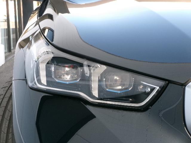 ｉ５ ｅＤｒｉｖｅ　４０ツーリング　Ｍスポーツ　２０ＡＷセレクトＰＫＧパノラマガラスサンルーフハーマンカードンカーブドディスプレイ純正ＨＤＤナビゲーション全方位カメラオートトランクデモカー認定中古車（5枚目）