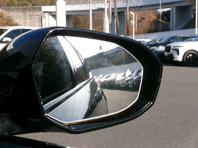 ｉ５ ｅＤｒｉｖｅ　４０ツーリング　Ｍスポーツ　２０ＡＷセレクトＰＫＧパノラマガラスサンルーフハーマンカードンカーブドディスプレイ純正ＨＤＤナビゲーション全方位カメラオートトランクデモカー認定中古車（9枚目）