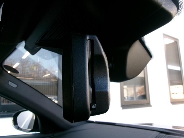 ｉ５ ｅＤｒｉｖｅ　４０ツーリング　Ｍスポーツ　２０ＡＷセレクトＰＫＧパノラマガラスサンルーフハーマンカードンカーブドディスプレイ純正ＨＤＤナビゲーション全方位カメラオートトランクデモカー認定中古車（11枚目）