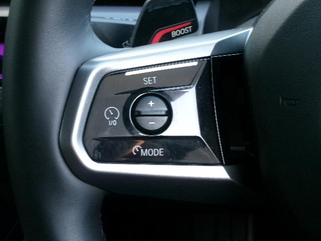 ｉ５ ｅＤｒｉｖｅ　４０ツーリング　Ｍスポーツ　２０ＡＷセレクトＰＫＧパノラマガラスサンルーフハーマンカードンカーブドディスプレイ純正ＨＤＤナビゲーション全方位カメラオートトランクデモカー認定中古車（15枚目）