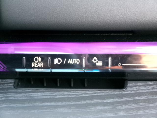 ｉ５ ｅＤｒｉｖｅ　４０ツーリング　Ｍスポーツ　２０ＡＷセレクトＰＫＧパノラマガラスサンルーフハーマンカードンカーブドディスプレイ純正ＨＤＤナビゲーション全方位カメラオートトランクデモカー認定中古車（23枚目）