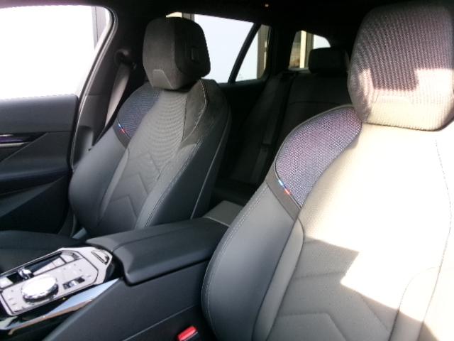 ｉ５ ｅＤｒｉｖｅ　４０ツーリング　Ｍスポーツ　２０ＡＷセレクトＰＫＧパノラマガラスサンルーフハーマンカードンカーブドディスプレイ純正ＨＤＤナビゲーション全方位カメラオートトランクデモカー認定中古車（29枚目）