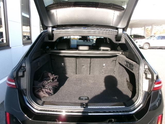 ｉ５ ｅＤｒｉｖｅ　４０ツーリング　Ｍスポーツ　２０ＡＷセレクトＰＫＧパノラマガラスサンルーフハーマンカードンカーブドディスプレイ純正ＨＤＤナビゲーション全方位カメラオートトランクデモカー認定中古車（41枚目）