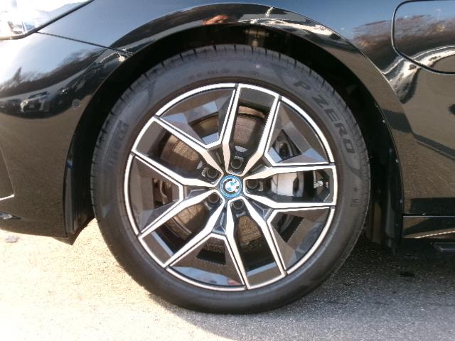 ｉ５ ｅＤｒｉｖｅ　４０ツーリング　Ｍスポーツ　２０ＡＷセレクトＰＫＧパノラマガラスサンルーフハーマンカードンカーブドディスプレイ純正ＨＤＤナビゲーション全方位カメラオートトランクデモカー認定中古車（50枚目）