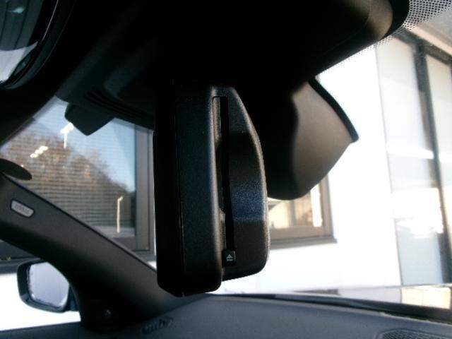 3シリーズ 320d xDriveツーリング Mスポーツ 18AWサウンドPKGハーマンカードンアコースティックガラス純正DTVカーブドディスプレイHDDナビゲーション全方位カメラオートトランクデモカー認定中古車(14枚目)