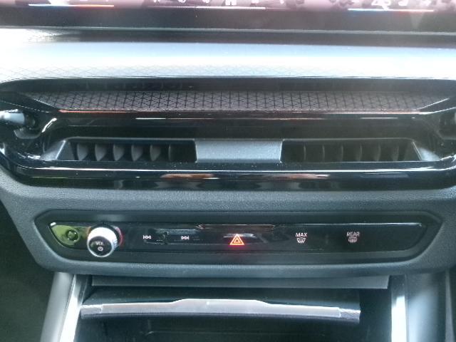 3シリーズ 320d xDriveツーリング Mスポーツ 18AWサウンドPKGハーマンカードンアコースティックガラス純正DTVカーブドディスプレイHDDナビゲーション全方位カメラオートトランクデモカー認定中古車(30枚目)