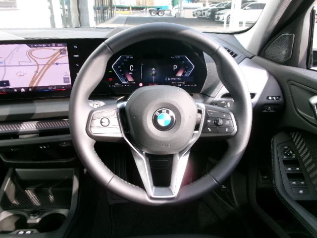 �ŐV�̃f�W�^�����[�^�[�𑕔����Ă���܂��A�����ڂƃJ�b�R�悳�𗼗��@���[�h�ɂ���ʂ��ς��J�b�R����