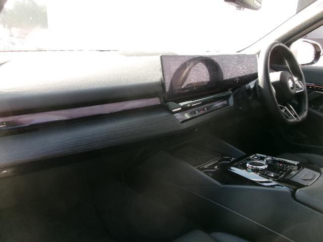 5シリーズ 523d xDrive Mスポーツ 19AWコンフォートドライビングPKGカーブドディスプレイ純正HDDナビゲーション全方位カメラヘッドUPディスプレイオートトランク1オーナー認定中古車(36枚目)