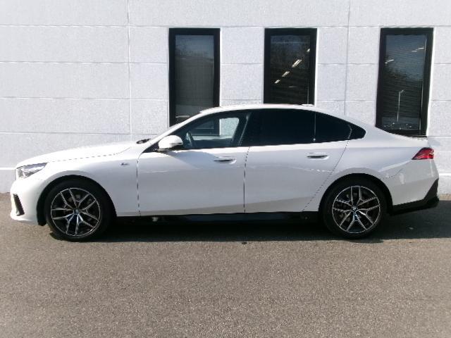 5シリーズ 523d xDrive Mスポーツ 19AWコンフォートドライビングPKGカーブドディスプレイ純正HDDナビゲーション全方位カメラヘッドUPディスプレイオートトランク1オーナー認定中古車(44枚目)