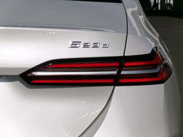 5シリーズ 523d xDrive Mスポーツ 19AWコンフォートドライビングPKGカーブドディスプレイ純正HDDナビゲーション全方位カメラヘッドUPディスプレイオートトランク1オーナー認定中古車(48枚目)