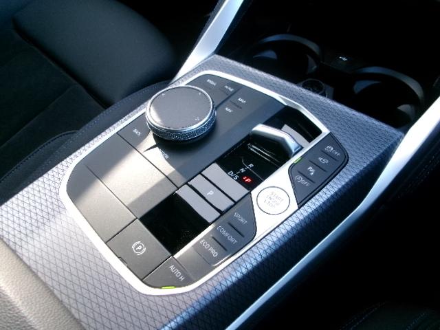 ���œ��{�̒��S�I�H�򕌌����S���[�ԏ���܂��B�����̂��q�l���劽�}�ł��B���C�y�ɂ��₢���킹���������B