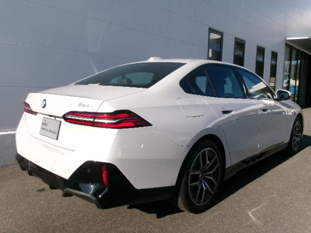 �{�f�B�[�R�[�e�B���O�A�K���X�R�[�e�B���O�A�h�����R�ȂǊe��{�H��t����܂��B