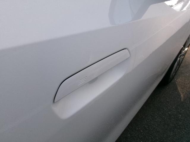 2シリーズ 218dアクティブツアラー エクスクルーシブ 17AWヴェガンザシートカーブドディスプレイ純正ナビゲーション全方位カメラヘッドUPディスプレイシートヒーターオートトランクアダプティブLEDヘッドライトレンタカーUP禁煙認定中古車(8枚目)