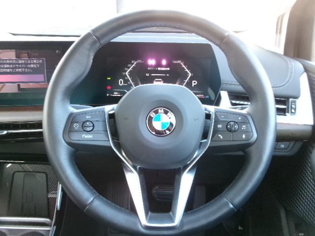 2シリーズ 218dアクティブツアラー エクスクルーシブ 17AWヴェガンザシートカーブドディスプレイ純正ナビゲーション全方位カメラヘッドUPディスプレイシートヒーターオートトランクアダプティブLEDヘッドライトレンタカーUP禁煙認定中古車(14枚目)